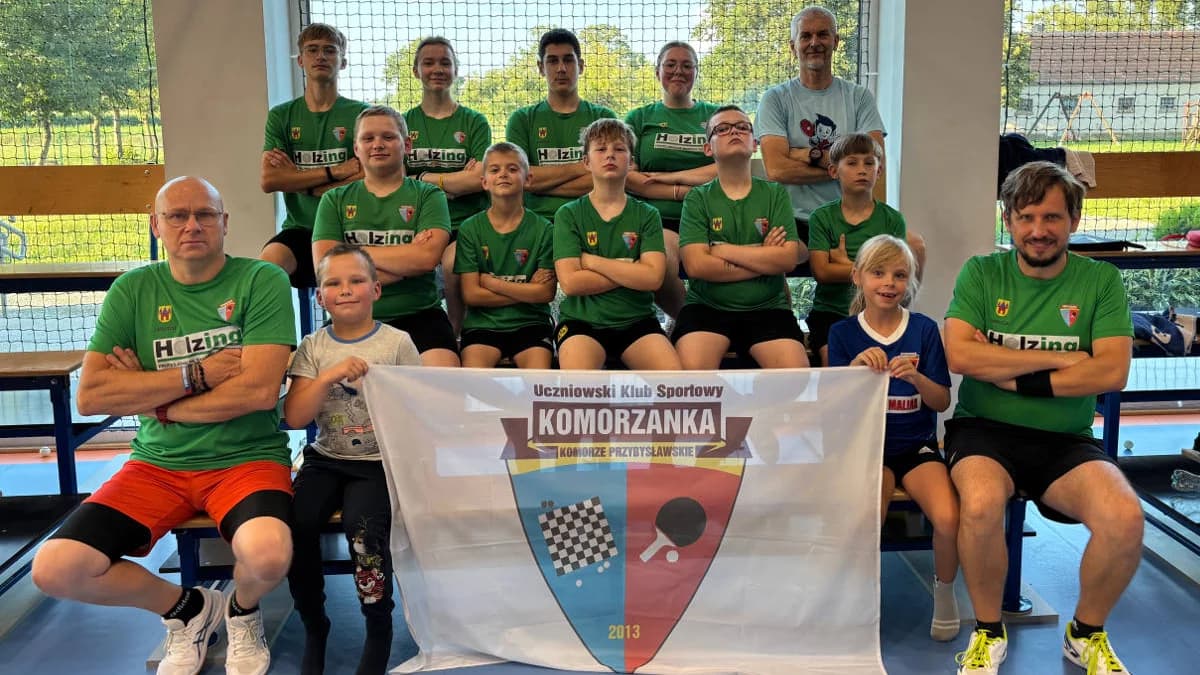 UKS Komorzanka organizuje trzy sportowe wydarzenia. Można się zapisać na mistrzostwa w tenisie stołowym i warcabach