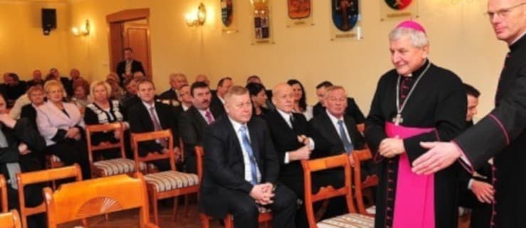 Biskup Edward Janiak atakuje abp. Wojciecha Polaka. Kolejny list biskupa kaliskiego