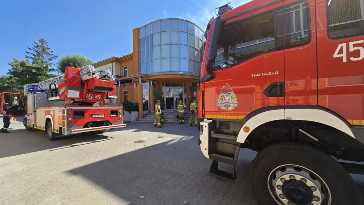 Alarm w hotelu Jarota. Na miejscu pojawiła się straż [ZDJĘCIA]