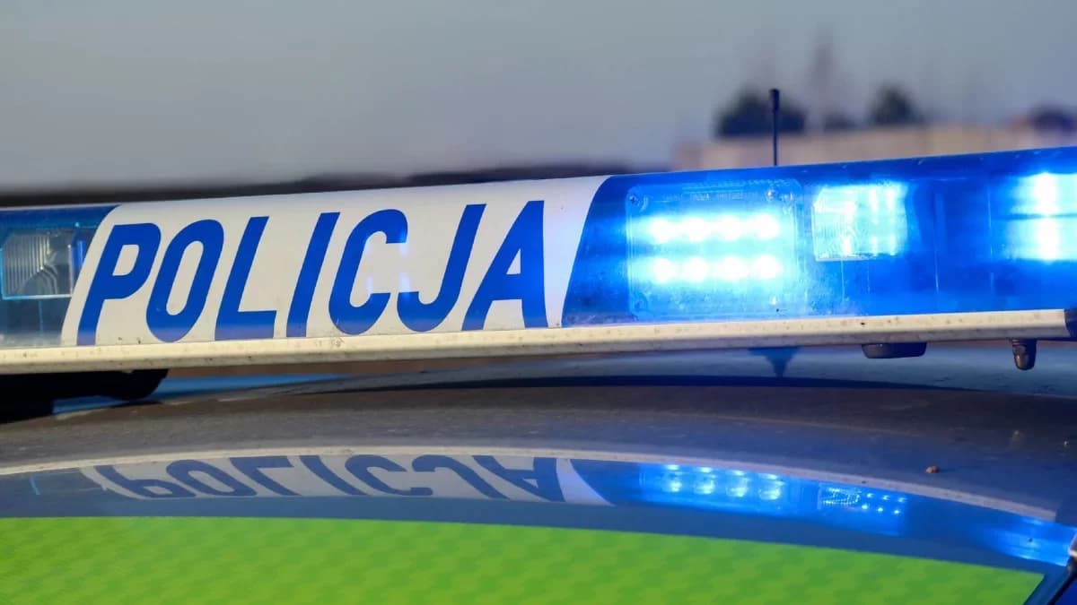 Kolizja w Jarocinie. Zderzyły się trzy samochody, są utrudnienia w ruchu