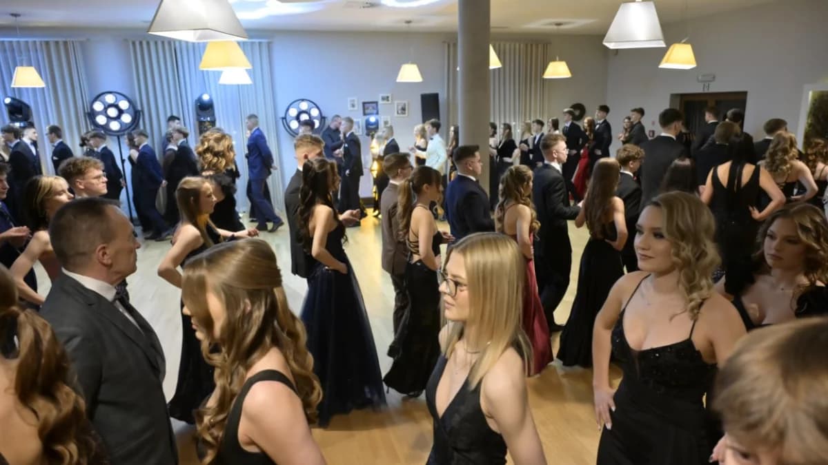 Studniówki 2026. Tak bawią się maturzyści Zespołu Szkół Ponadpodstawowych nr 1 w Jarocinie