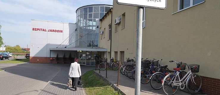 Szpital chce sprzedać działki. Na jednej stoi kwiaciarnia Róża