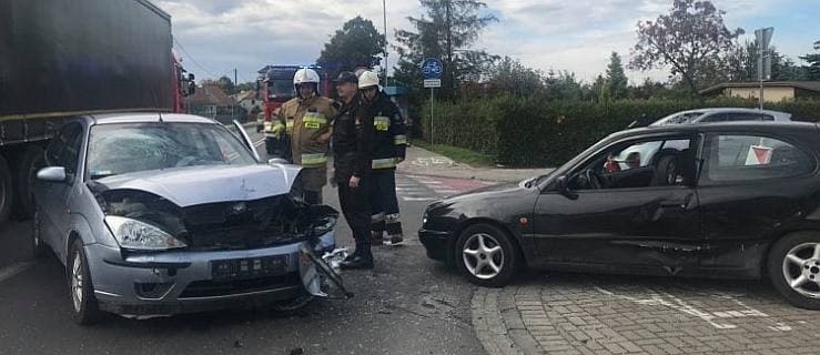 Kolejne zderzenie na skrzyżowaniu Żerkowska - Maratońska w Jarocinie [ZDJĘCIA]