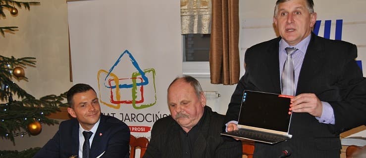 Powiat. Przewodniczący Szczerbań zachwycony nowym tabletem