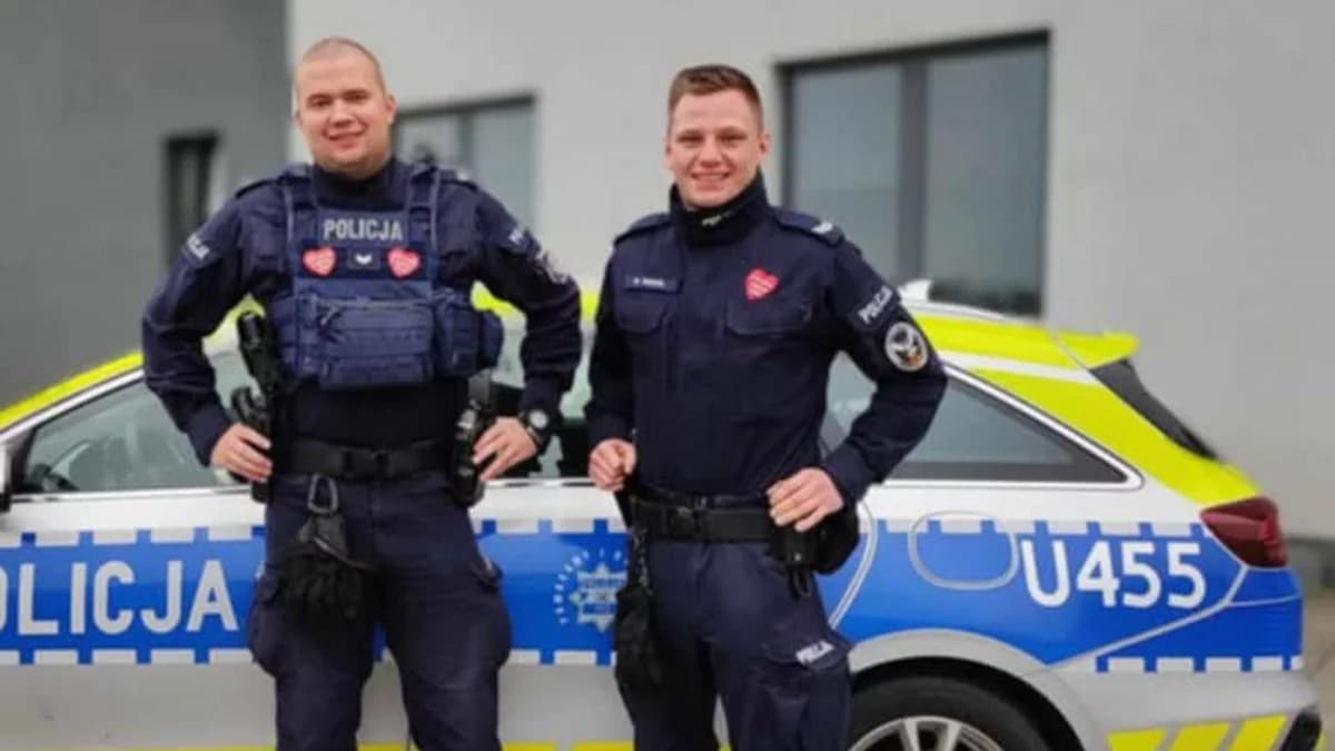 Jarocińscy policjanci po służbie zatrzymali w sklepie poszukiwanego mężczyznę