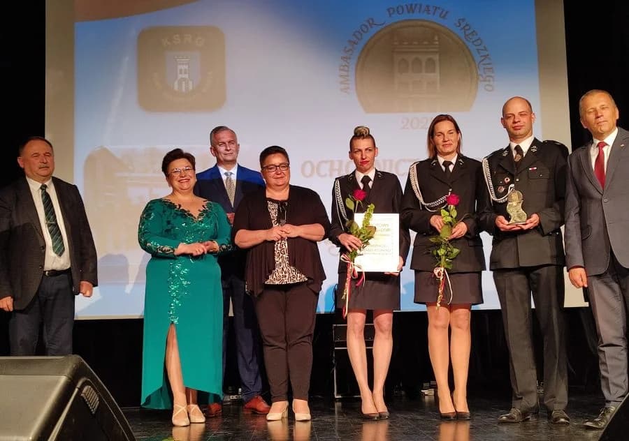 Strażacy Honorowymi Ambasadorami Powiatu Średzkiego