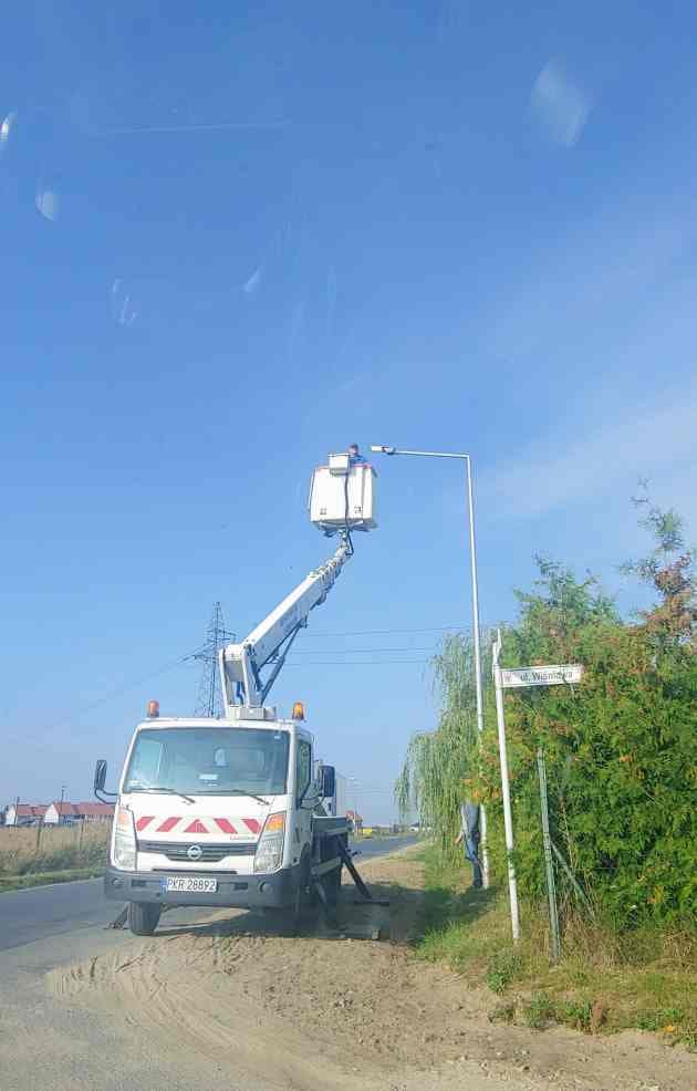 Co się dzieje z lampami przy ul. Siedlemińskiej w Jarocinie?