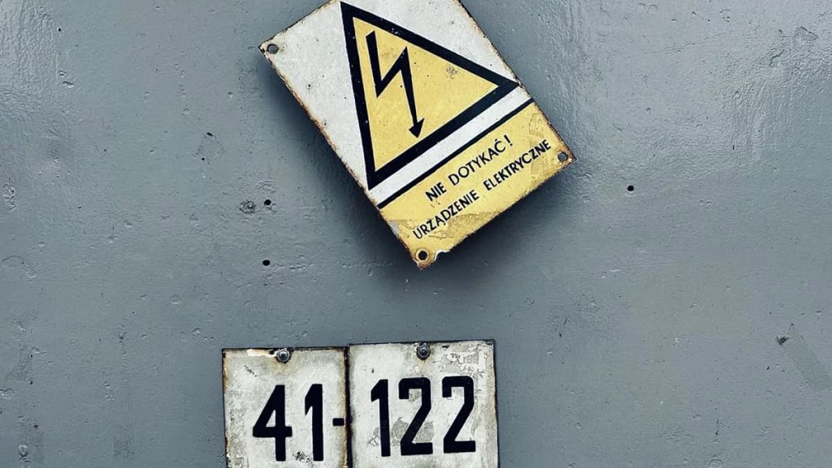 Ceny energii. Miało być taniej, a wyszło jak zwykle. Ekspert wyjaśnia