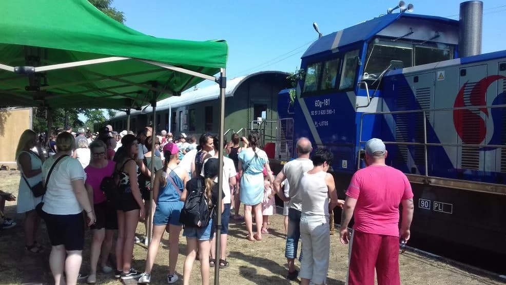 Piknik kolejowy na stacji Brzostów. Zapisz się na przejazd pociągiem retro