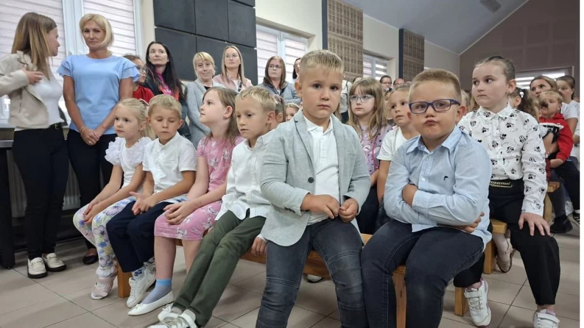 "Dzieci będą miały tutaj raj". Otwarto nowe przedszkole i salę gimnastyczną w Siedleminie [ZDJĘCIA]