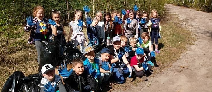 Dzieci posprzątały las i drogę po dorosłych [GALERIA ZDJĘĆ]