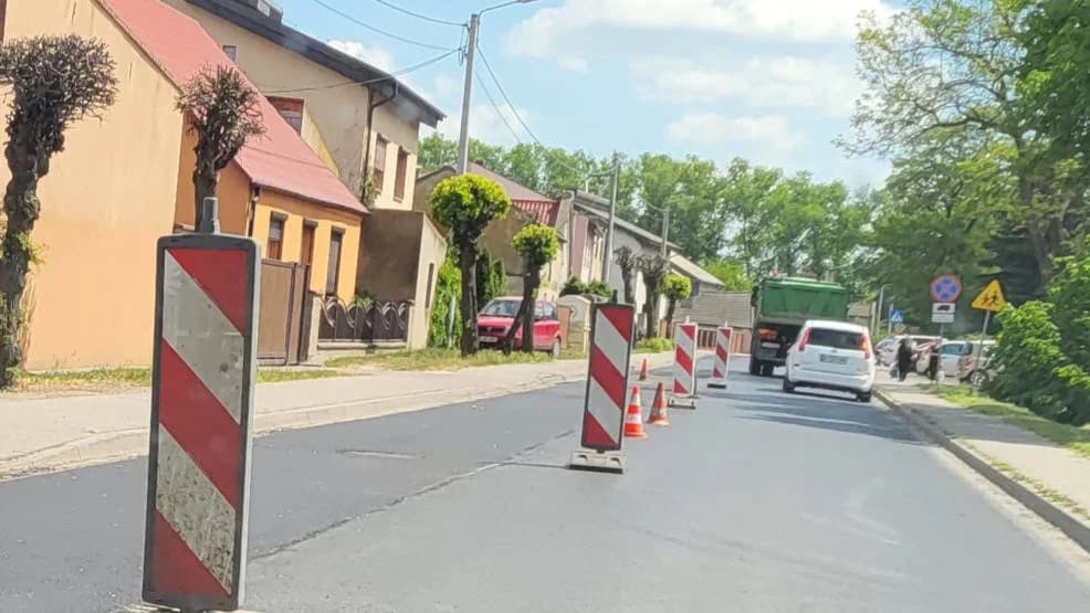 Jarocińskie starostwo zdecydowało się na niezbędne remonty ulicy Dworcowej w Golinie [ZDJĘCIA]
