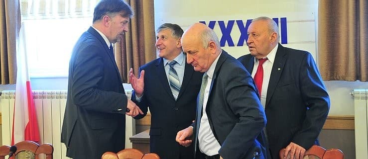 Sesja Rady Powiatu w Jarocinie. Będą głosować wniosek o odwołanie starosty