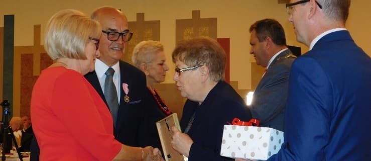 Zamiast do ratusza zaprosili jubilatów do restauracji. Złote Gody w gminie Jarocin