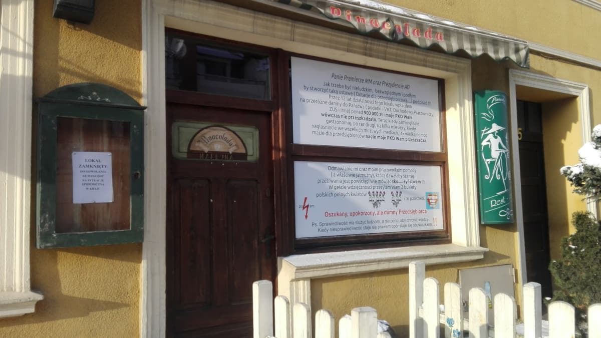 Jarocin. Radni proponują zwolnienie restauratorów z opłat za koncesję na alkohol