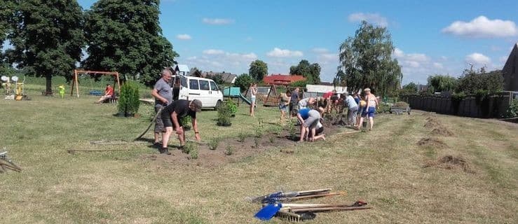 Urządzają miejsce wypoczynku dla wszystkich mieszkańców [GALERIA]