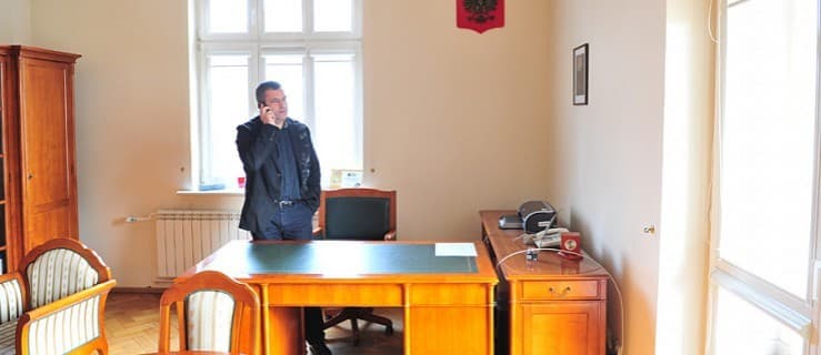 Co śmierdzi w gabinecie burmistrza?