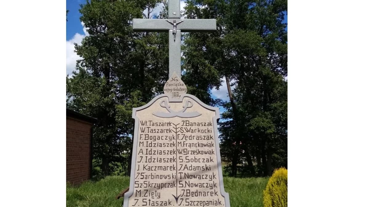 W Bieździadowie uczczą ofiary dwóch wojen światowych. Uroczystość w 100. rocznicę poświęcenia pamiątkowej tablicy