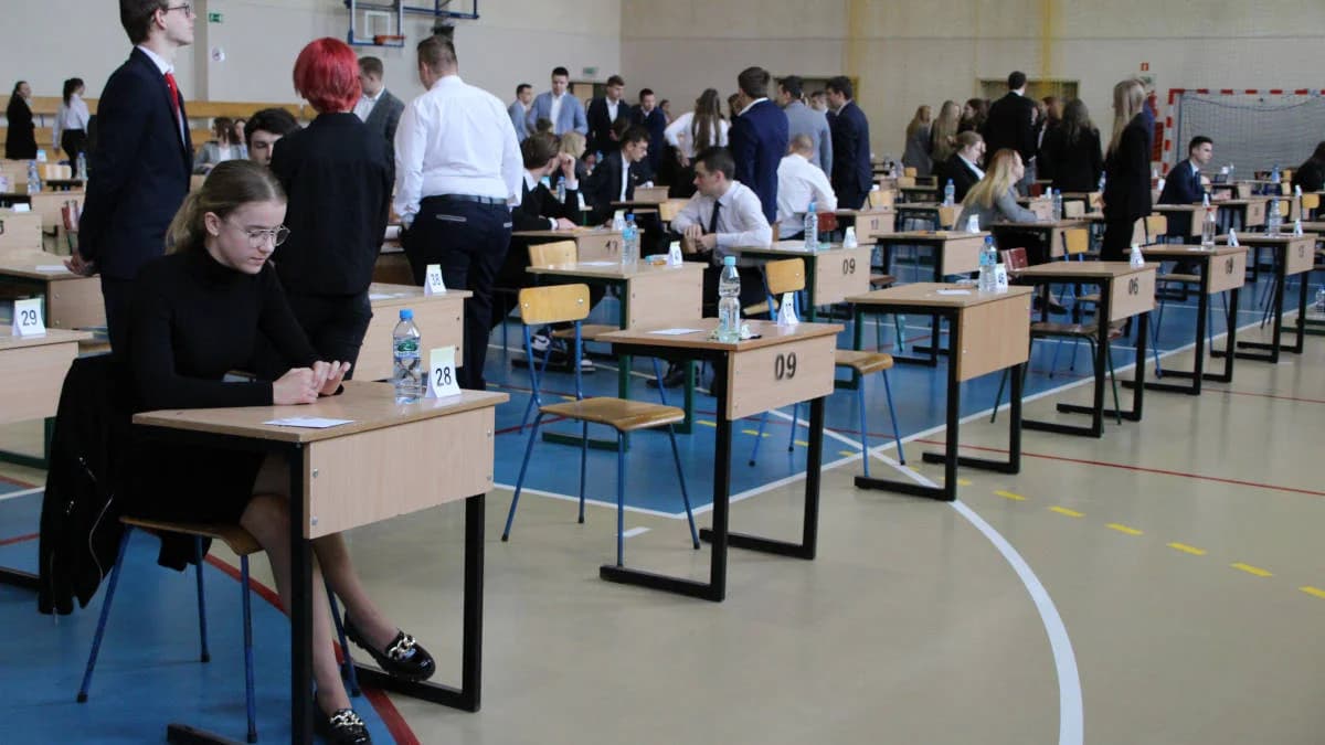 Uczniowie przygotowują się do egzaminów - ósmoklasistów, matury i zawodowych. Kto, kiedy i co będzie zdawał?