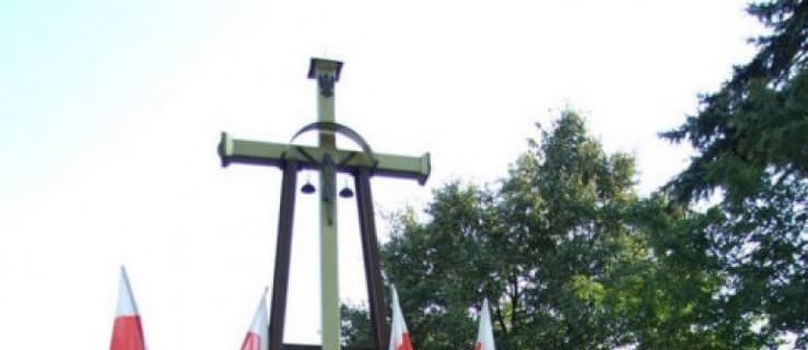 Upamiętnią tragedię smoleńską w 10. rocznicę odsłonięcia krzyża