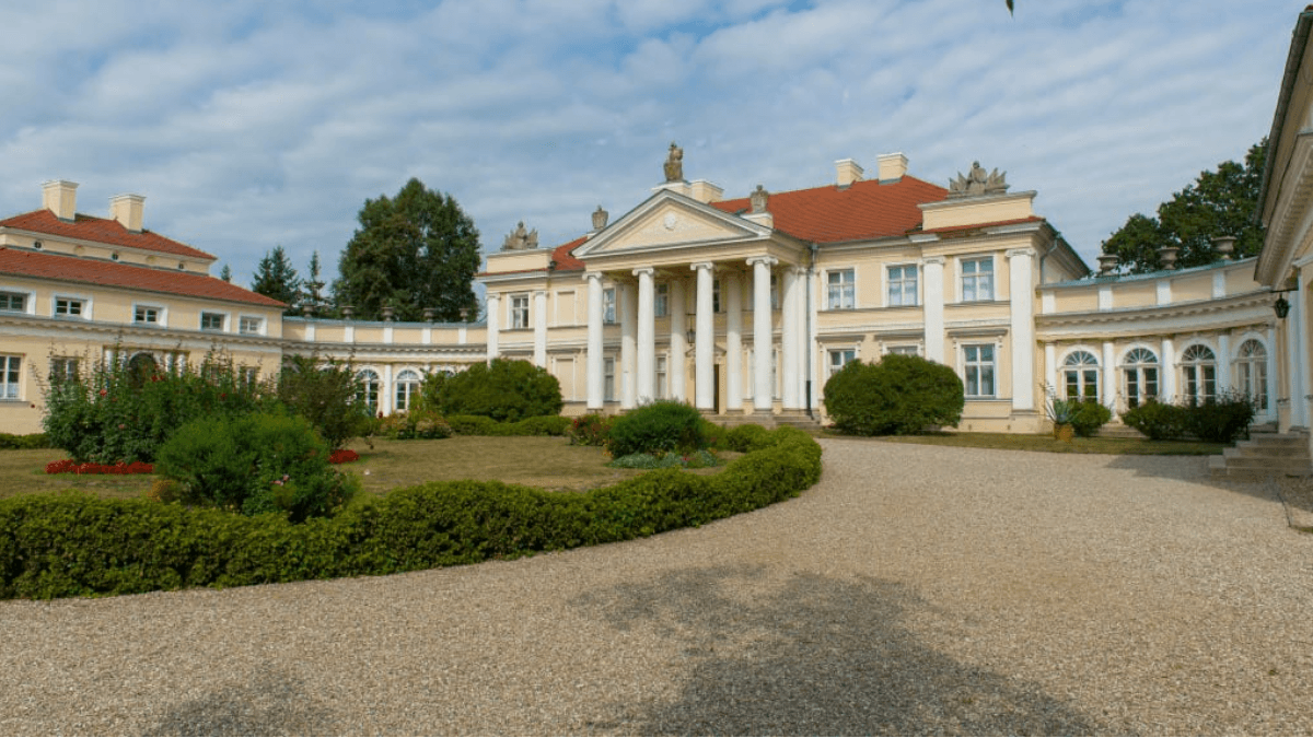 Pałac w Śmiełowie zostanie odkupiony. Kto będzie jego właścicielem? Czy Chełkowscy powrócą do swojej posiadłości?
