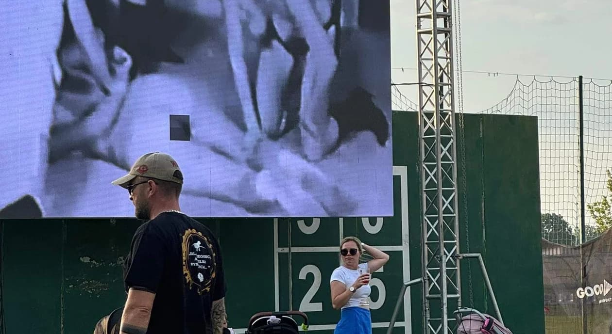 Niecenzuralne treści w Strefie Mieszkańca na Jarocin Festiwal. Ksiądz: To jest pornografia. Jest oświadczenie miasta