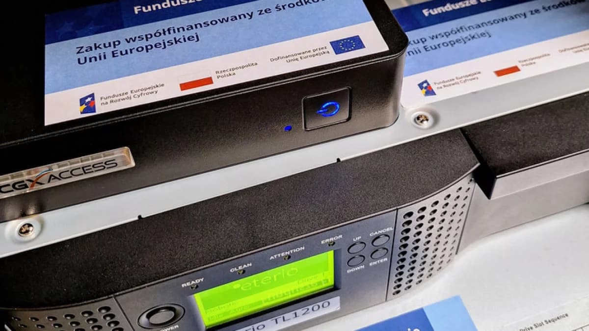 Do jarocińskiego starostwa trafił pierwszy sprzęt kupiony z projektu „Cyberbezpieczny Samorząd”