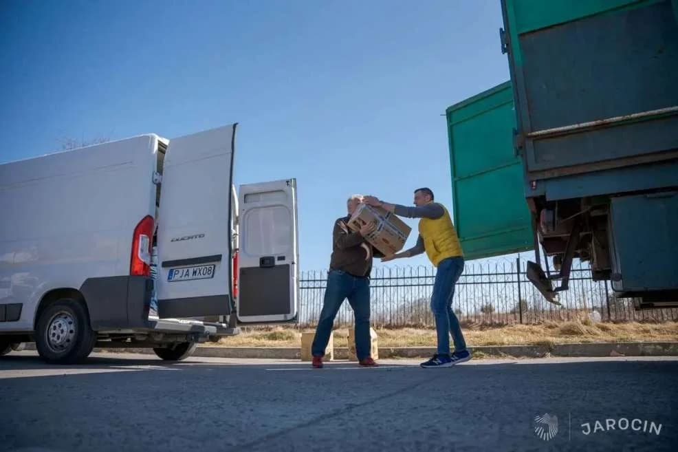 Transport z Jarocina pojechał z pomocą do Aleksandrii na Ukrainie [ZDJĘCIA]