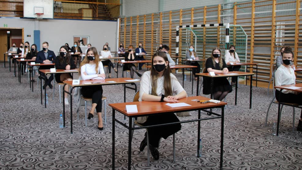 Matura 2021. Egzamin z języka polskiego łatwiejszy niż próbny [WIDEO]