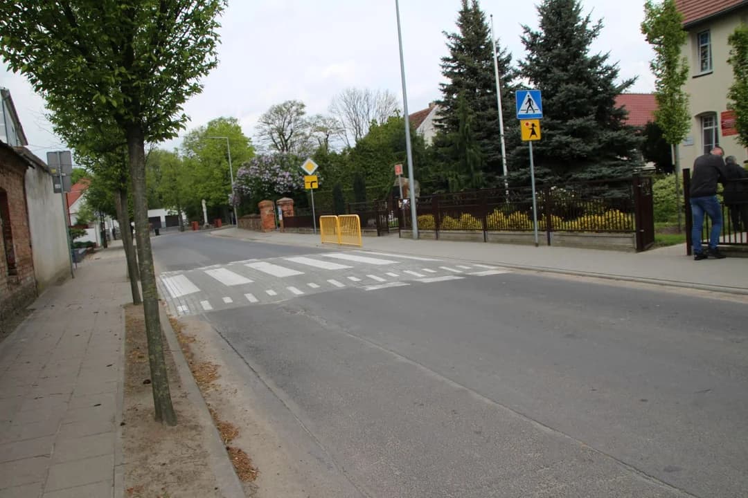 Poprawili bezpieczeństwo przy szkole w Siedleminie. Niektórzy mają zastrzeżenia