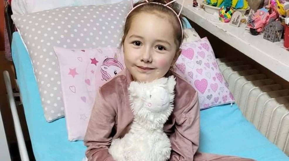 Zosia z Jarocina ma 6 lat i musi walczyć z białaczką. Potrzebne są pieniądze