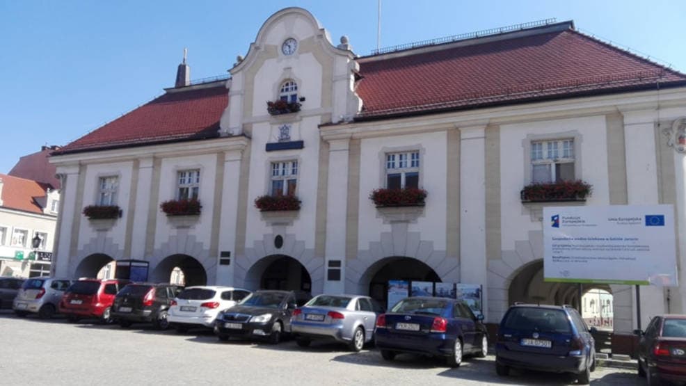 Jarocin. Część urzędu miejskiego czeka przeprowadzka do ratusza