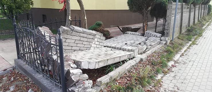 Staranował tirem ogrodzenie. Teraz szuka go policja