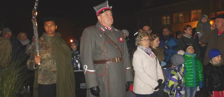 Zamienił mundur wojskowy na powstańczy. Poznaj prawdziwego pasjonata