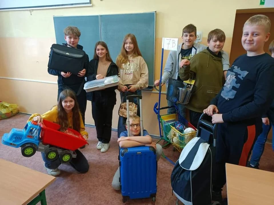 Dzień bez plecaka i "Jaś i Małgosia" w Szkole Podstawowej nr 2 w Jarocinie