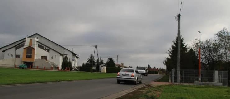 Osiedle Ługi bez przewodniczącego. Zarząd organizuje dzisiaj spotkanie dla mieszkańców w sprawie chlewni i smrodu