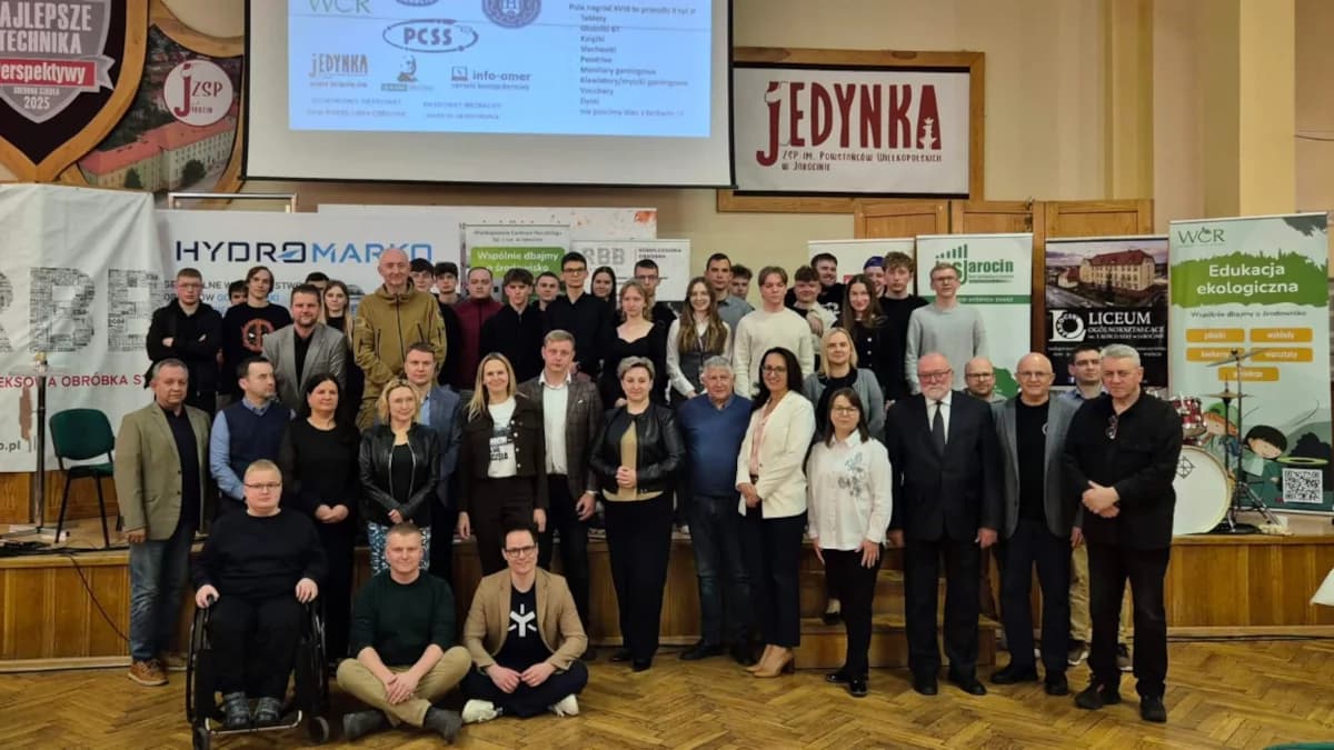 Prestiżowy konkurs informatyczny w Jarocinie. Zadania z rurami i mlekiem