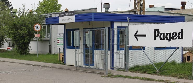 Paged stoi - pracownicy na urlopach, ekipy demontują maszyny