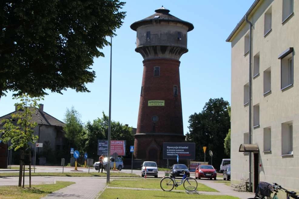 Dawna wieża ciśnień w Jarocinie zmieniła właściciela [ZDJĘCIA]
