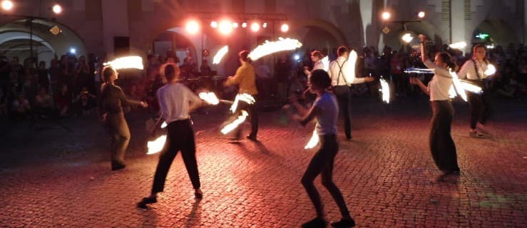 Ostatni spektakl Teatru Ognia "Anthony Street" w tym sezonie. Ostatni z o. Kordianem [FOTO, WIDEO]