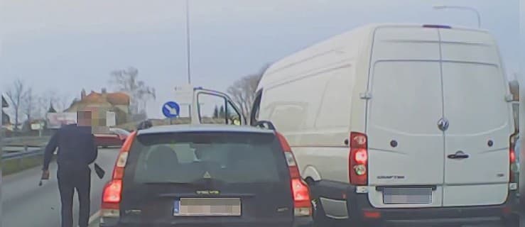 Frustrat drogowy zaatakował innego kierowcę. Co zrobił? Zobacz nagranie.