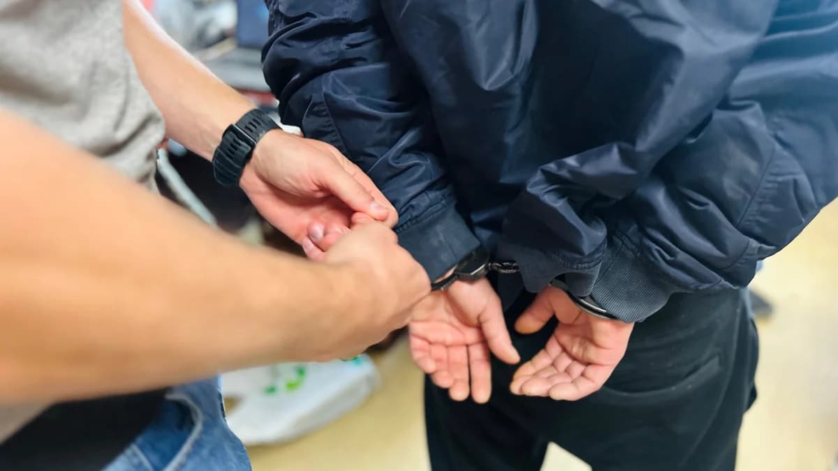 Nieudane gościnne występy w Jarocinie. Kradzione słodycze chował pod kurtkę