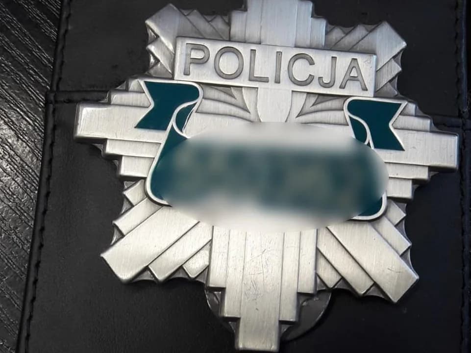 Mieszkanka gminy Jarocin myślała, że pomaga krewnemu. Straciła pieniądze