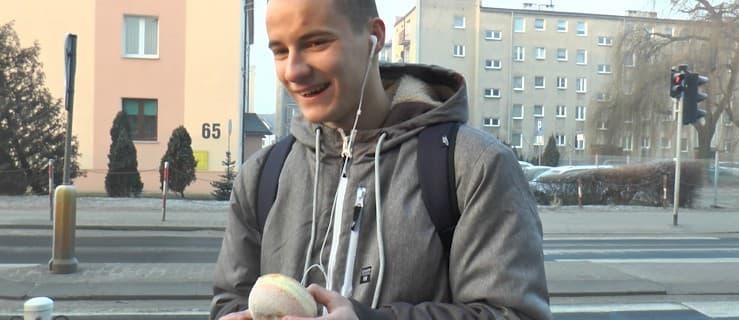 Pączkowy Challenge w Jarocinie. Zjadł pączka w 4 sekundy!