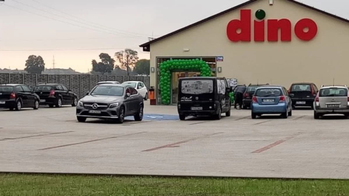 Gdzie zrobisz zakupy w sierpniowy długi weekend. Zobacz, które sklepy będą czynne?
