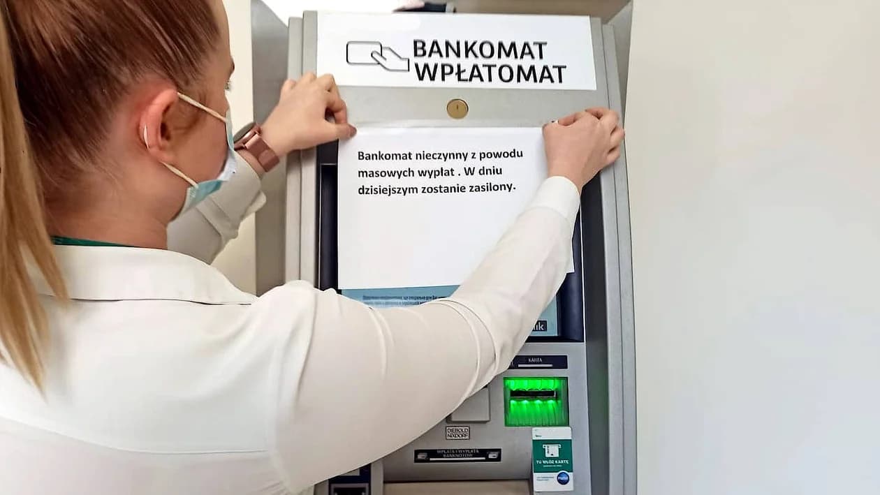 Czy zabraknie pieniędzy w bankomatach? Sprawdzajcie pojawiające się informacje!