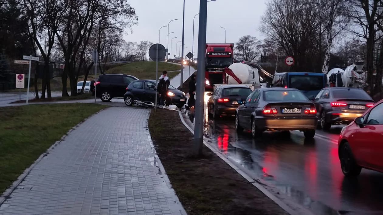 Potrącenie rowerzystki w Jarocinie