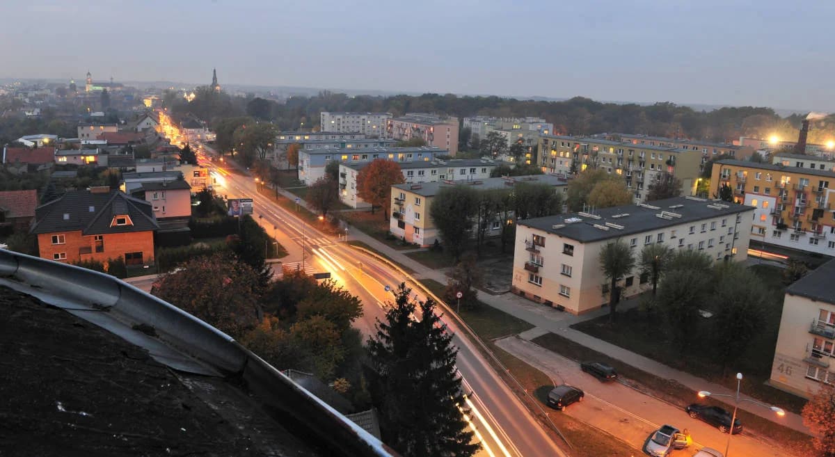 Awaria oświetlenia ulicznego na terenie gminy Jarocin - podpowiadamy, gdzie to zgłosić