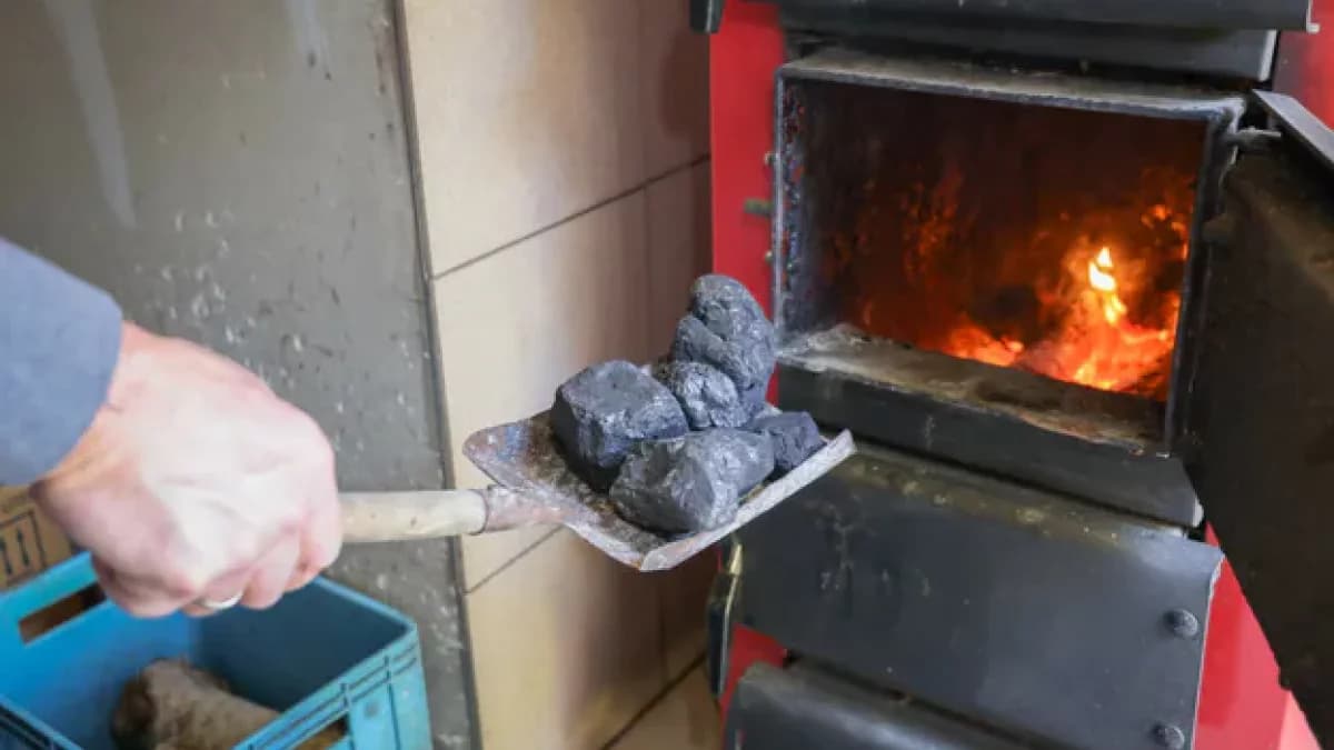 Wkrótce ruszą kontrole pieców w naszych domach. Jarocińscy urzędnicy będą sprawdzać czym i w czym palimy