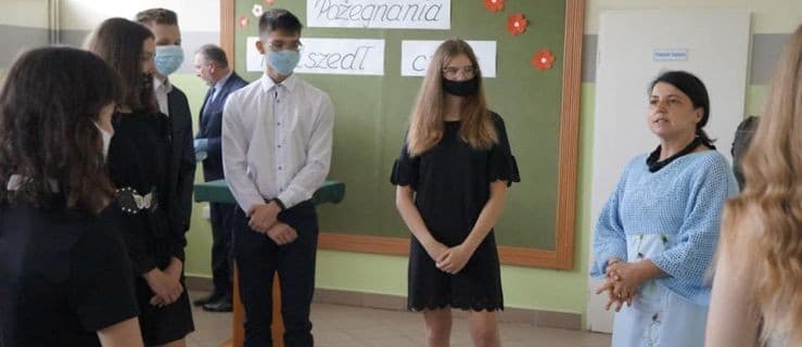 Wakacje czas zacząć. Kończy się rok szkolny, jakiego jeszcze nie było [GALERIA, WIDEO]